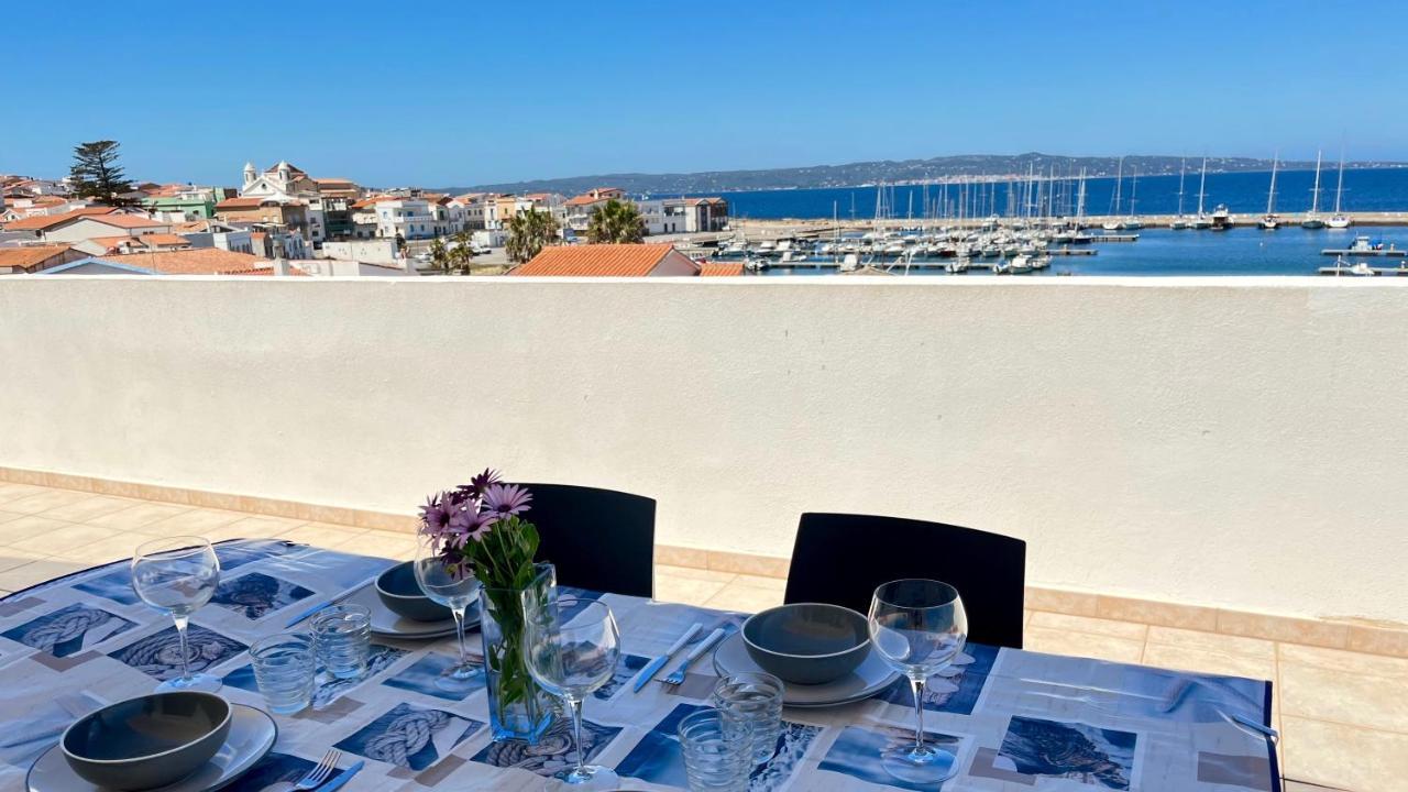 Attici Con Terrazzo Vista Mare Apartman Calasetta Kültér fotó