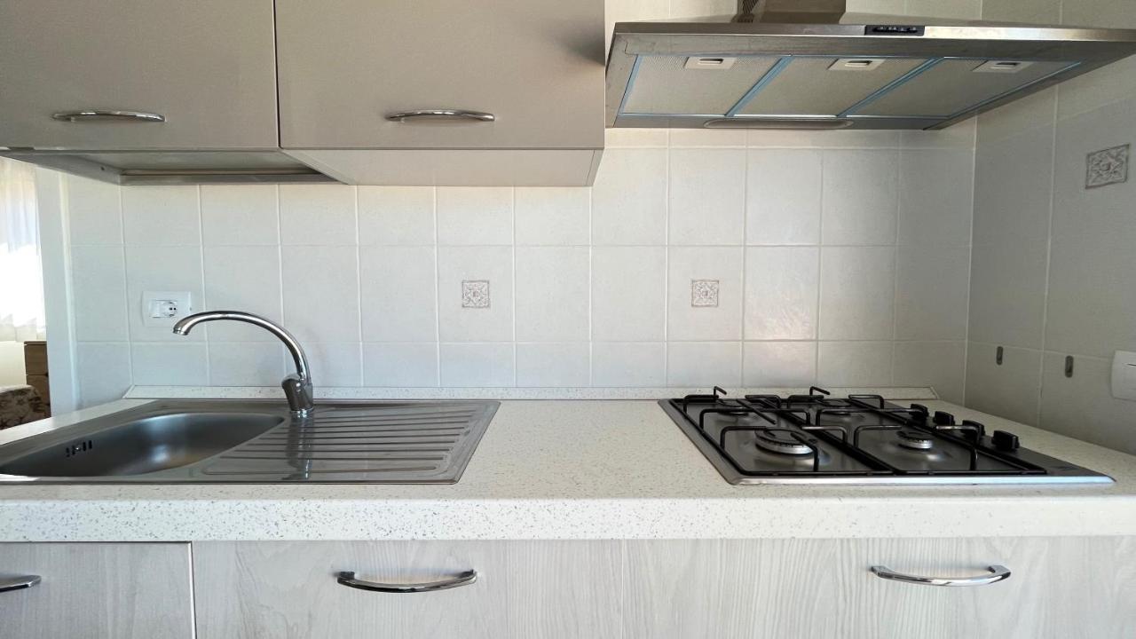 Attici Con Terrazzo Vista Mare Apartman Calasetta Kültér fotó