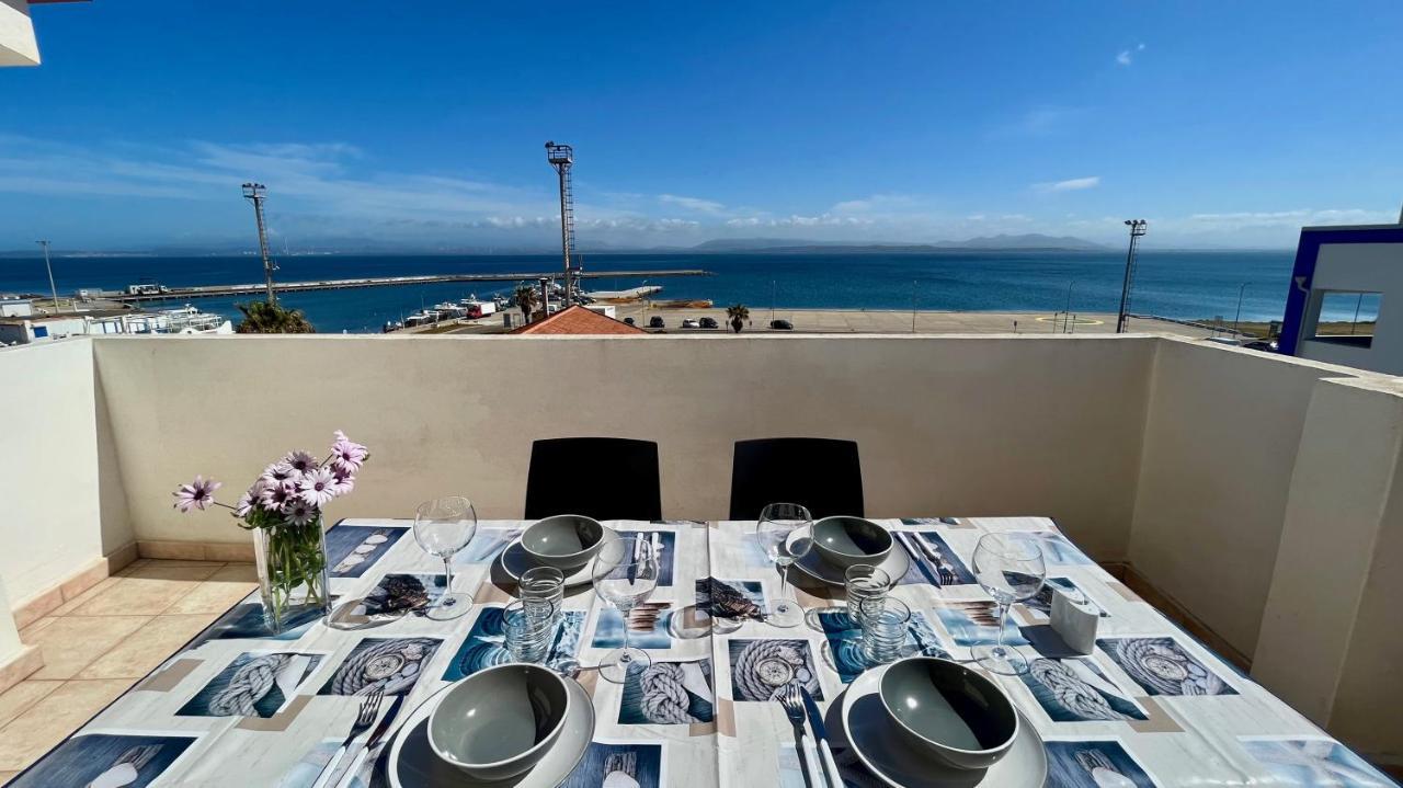 Attici Con Terrazzo Vista Mare Apartman Calasetta Kültér fotó